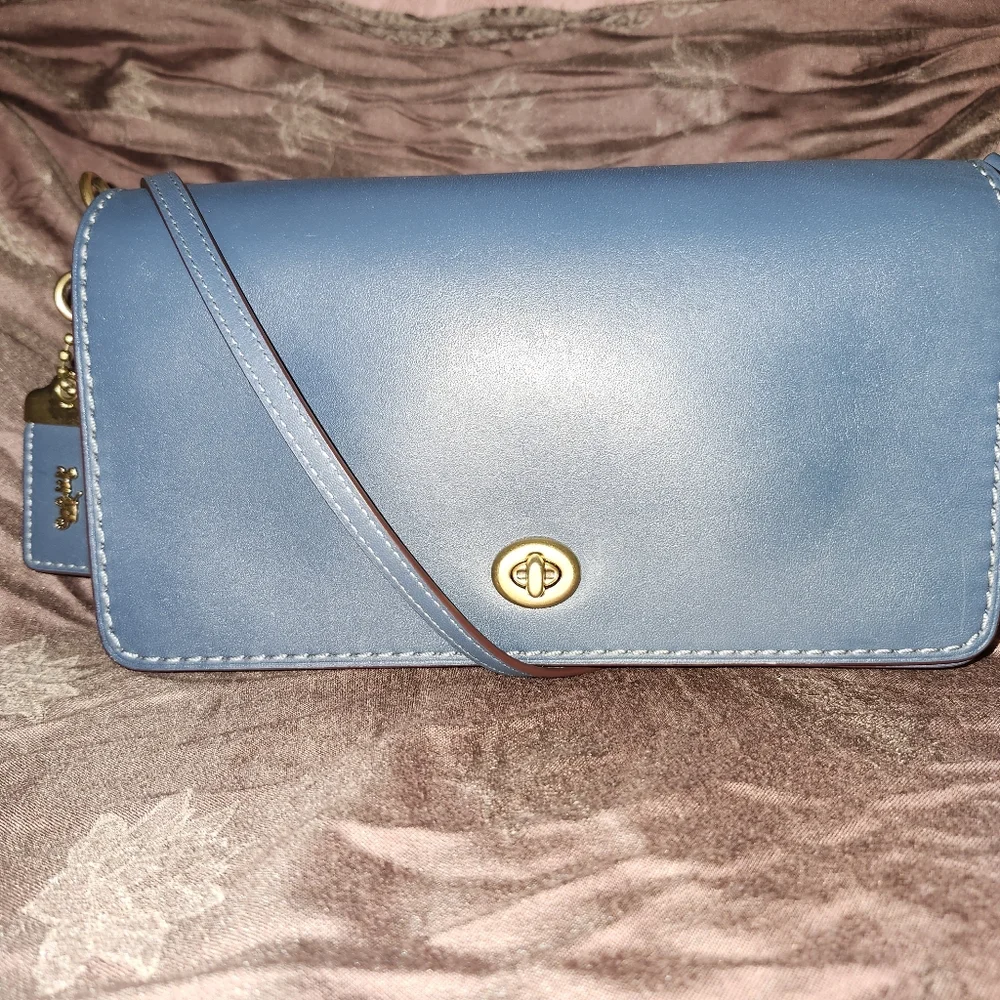 COACH Dinky 1941 Cornflower Blue Glove Tanned Leather Crossbody - Picture 1 of 12